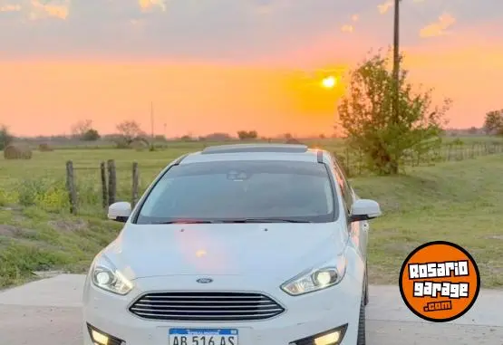 Ford Focus Titanium At.  2.0  2017 - foto 3