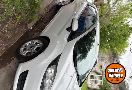 Ford Fiesta Kinetic Se  2014 - foto 3