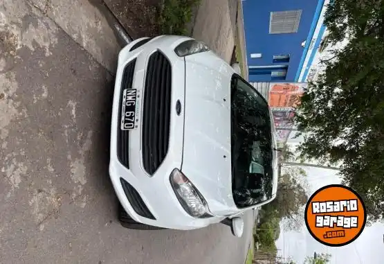Ford Fiesta Kinetic Se  2014 - foto 4
