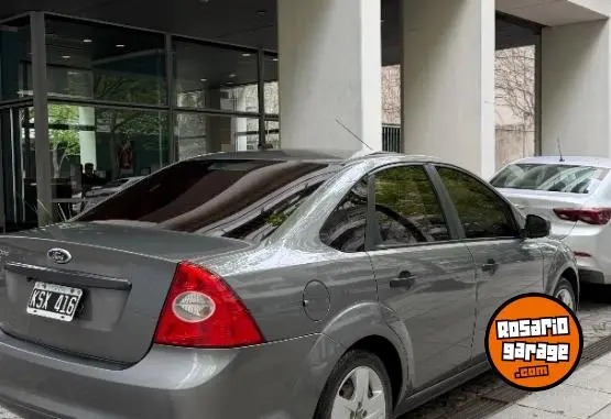 Ford Focus  2012 - foto 2