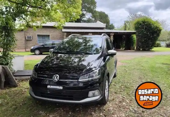 Volkswagen Suran Cross  2016 - foto 1