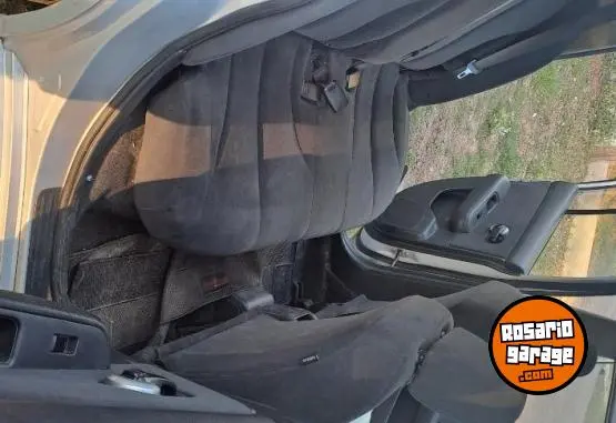 Nissan Tiida  2014 - foto 3
