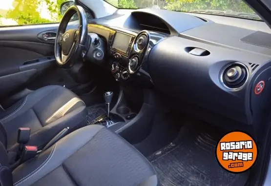 Toyota Etios Xls At  2016 - foto 4