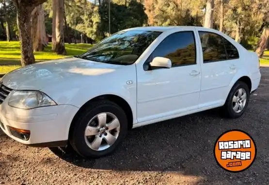 Volkswagen Bora 2.0 Nafta  2011 - foto 2