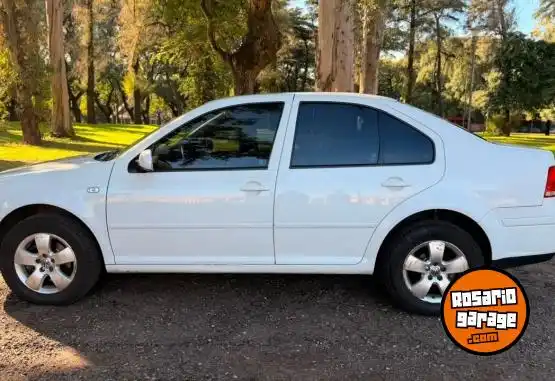Volkswagen Bora 2.0 Nafta  2011 - foto 4