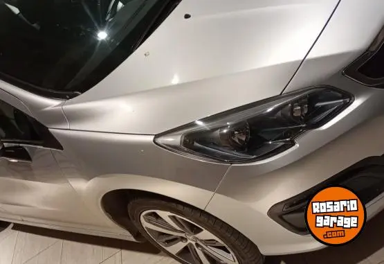 Peugeot 308 Allure  2019 - foto 1