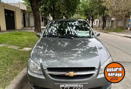 Chevrolet Corsa  2012 - foto 2
