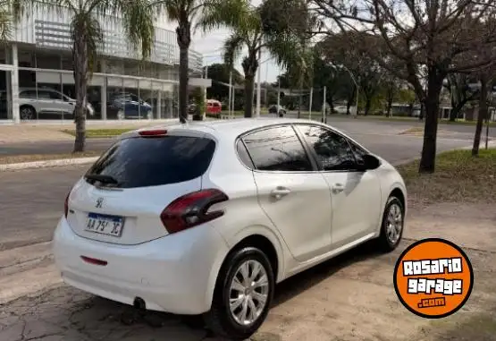 Peugeot 208  2017 - foto 1