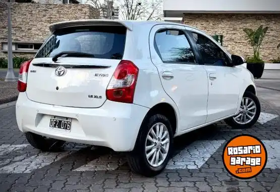 Toyota Etios  2014 - foto 2