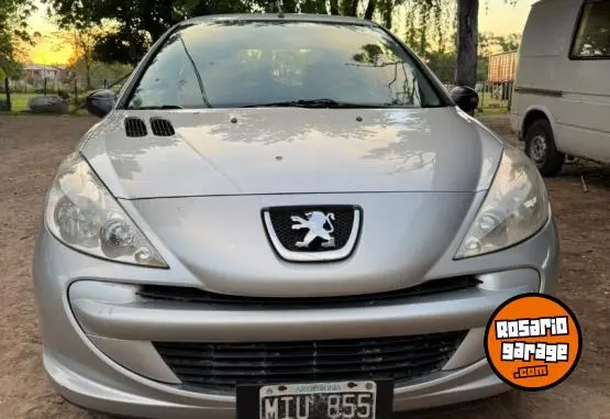 Peugeot 207 Compact  2013 - foto 2