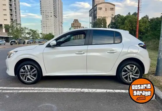 Peugeot 208 Allure Triptonic 2022  2022 - foto 2