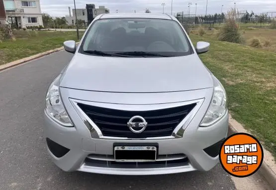 Nissan Versa  2015 - foto 2