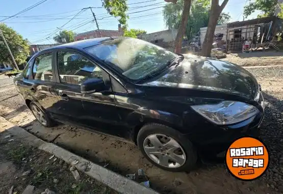 Ford Ford  2012 - foto 1