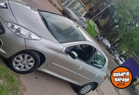 Peugeot 207  2011 - foto 1