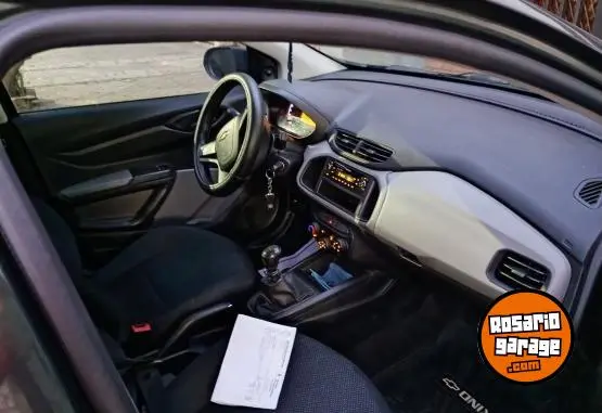 Chevrolet Onix Joy  2017 - foto 3
