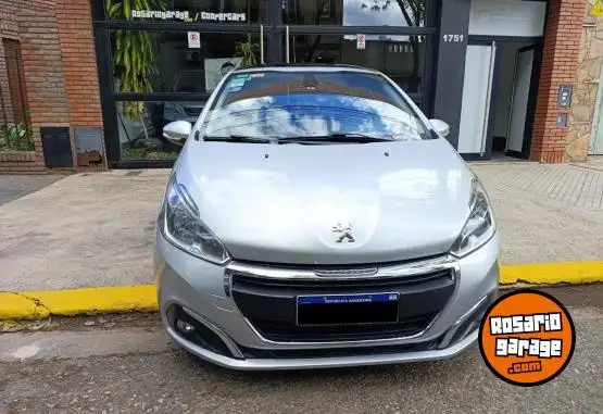 Peugeot 208 1.6Vti Allure  2017 - foto 1
