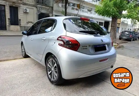 Peugeot 208 1.6Vti Allure  2017 - foto 2