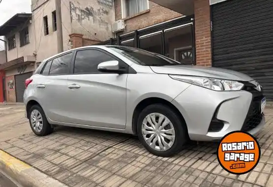 Toyota Yaris Xs Manual  2022 - foto 5