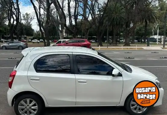 Toyota Etios Xls At  2017 - foto 2