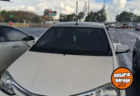 Toyota Etios  2017 - foto 1