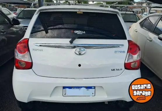 Toyota Etios  2017 - foto 4