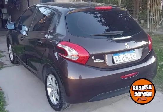 Peugeot 208  2015 - foto 2