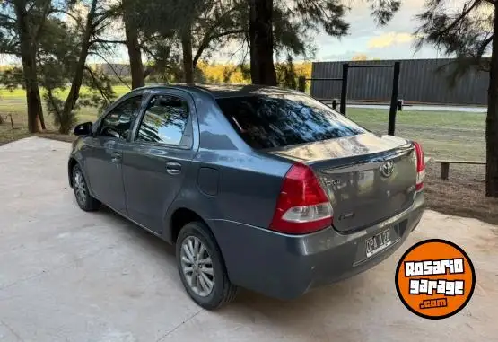 Toyota Etios 1.5 4P Xls  2015 - foto 4