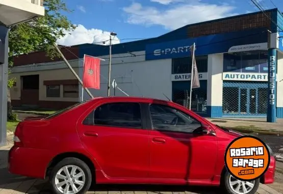 Toyota Etios 4P Xls 6M  2018 - foto 4