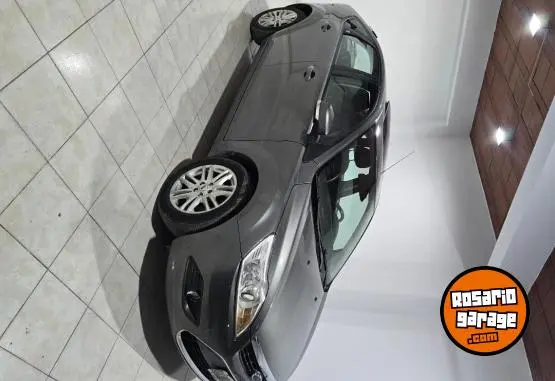 Ford Focus Ghia  2010 - foto 1