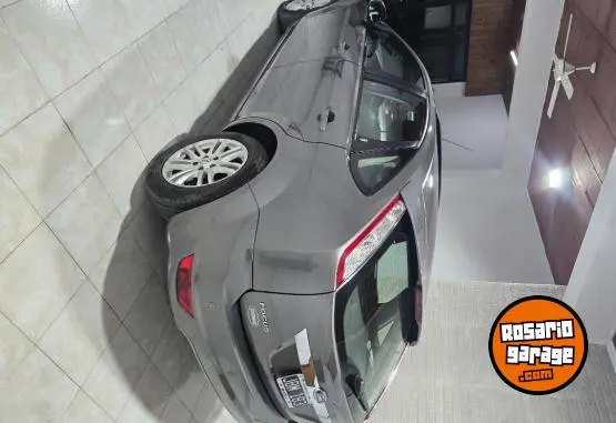 Ford Focus Ghia  2010 - foto 3