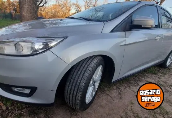 Ford Focus Sedan 4 Puertas  2019 - foto 5