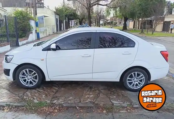 Chevrolet Sonic Lt  2013 - foto 2