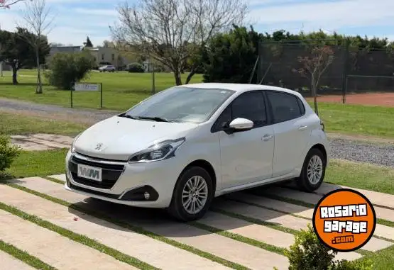Peugeot 208 Allure  2018 - foto 2