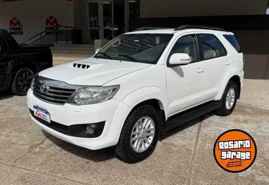 Toyota Hilux Sw4 3.0 Tdi 4X4 Sr  2013 - foto 1
