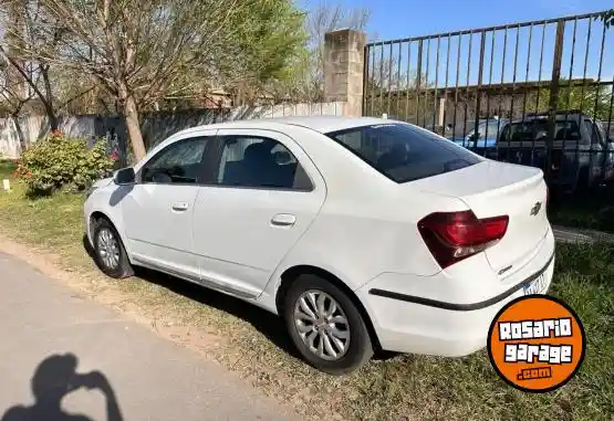Chevrolet Cobalt  2016 - foto 4
