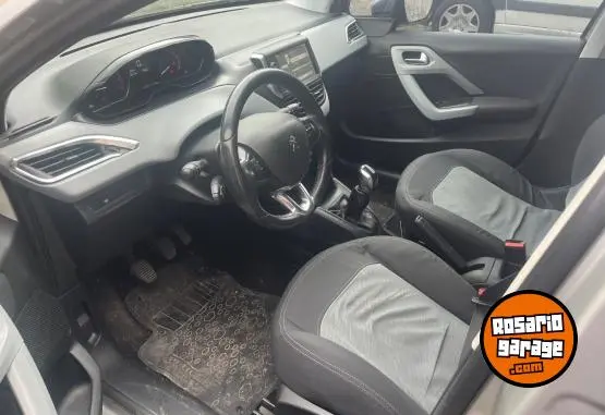 Peugeot 208 Allure  2015 - foto 1