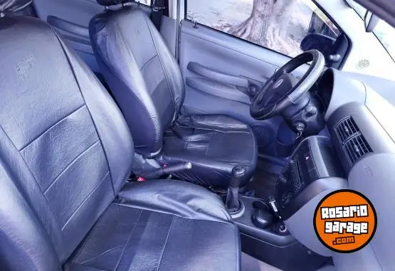 Volkswagen Suran  2009 - foto 1
