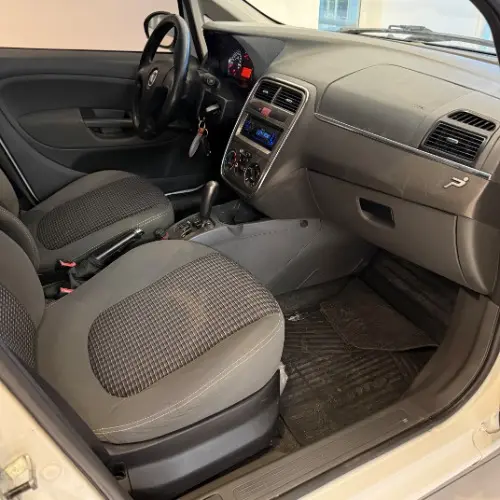 Fiat Punto Punto 1.6 16V Essence 2011 - foto 3