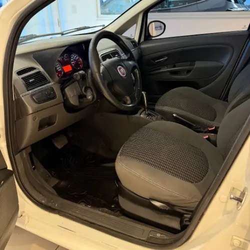 Fiat Punto Punto 1.6 16V Essence 2011 - foto 5