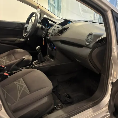 Ford Fiesta Fiesta 1.6 S Plus. 5Ptas 2014 - foto 5