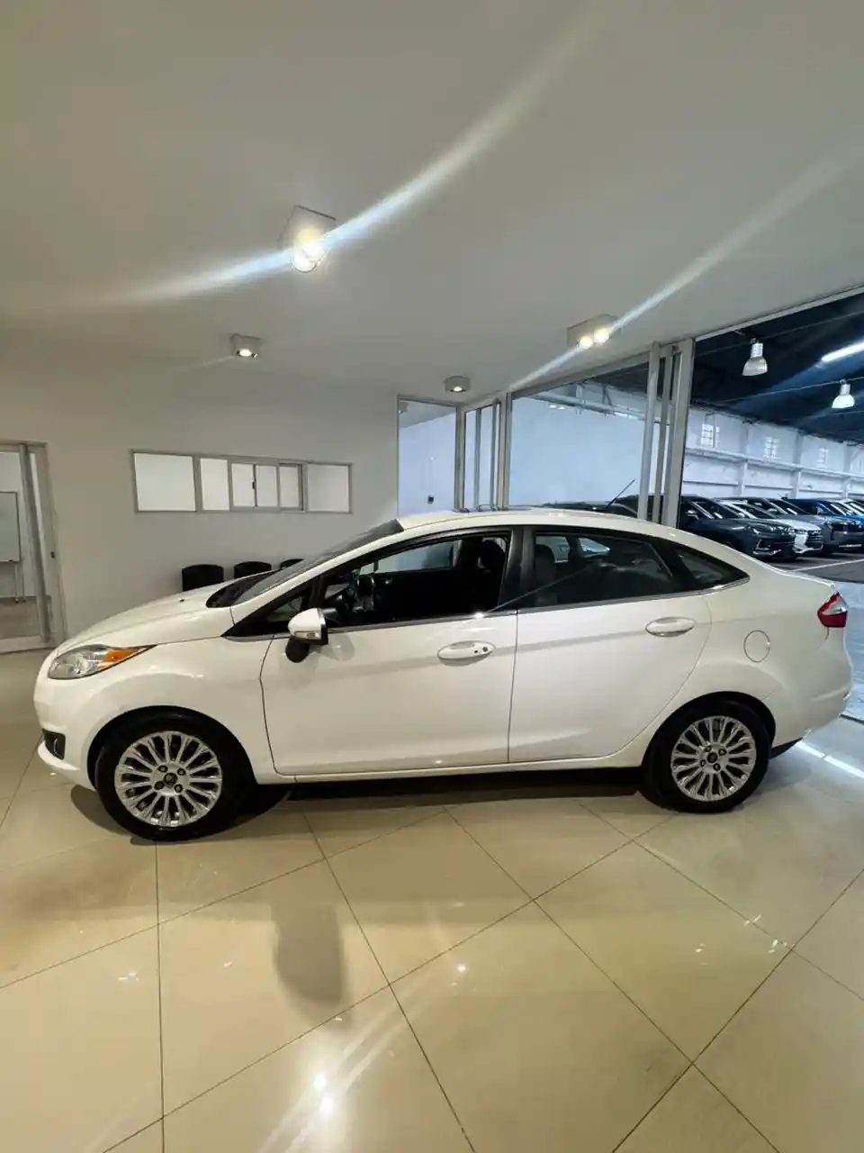 Ford Fiesta Fiesta 1.6L Titanium Powershift 2014 - foto 2