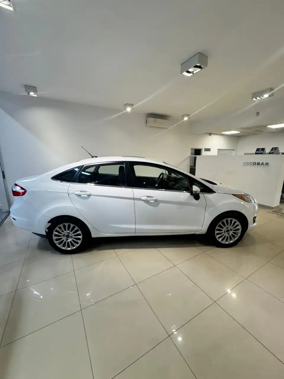 Ford Fiesta Fiesta 1.6L Titanium Powershift 2014 - foto 4