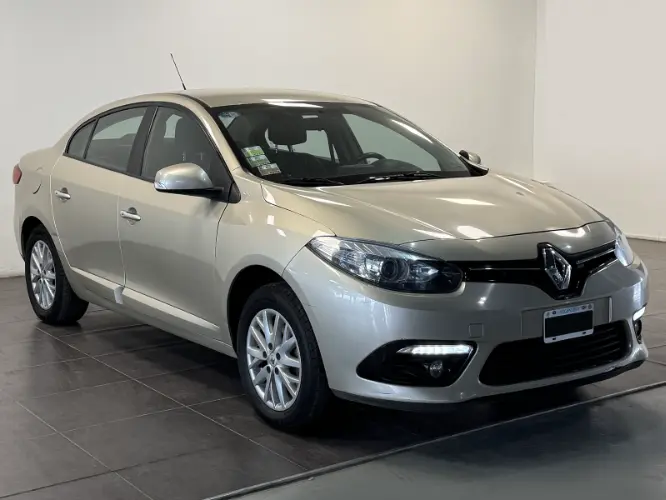 RENAULT FLUENCE 2015 - foto 1