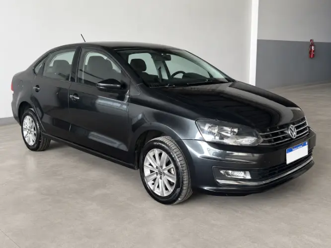 Volkswagen Polo Confortline 1.6 2016 - foto 1