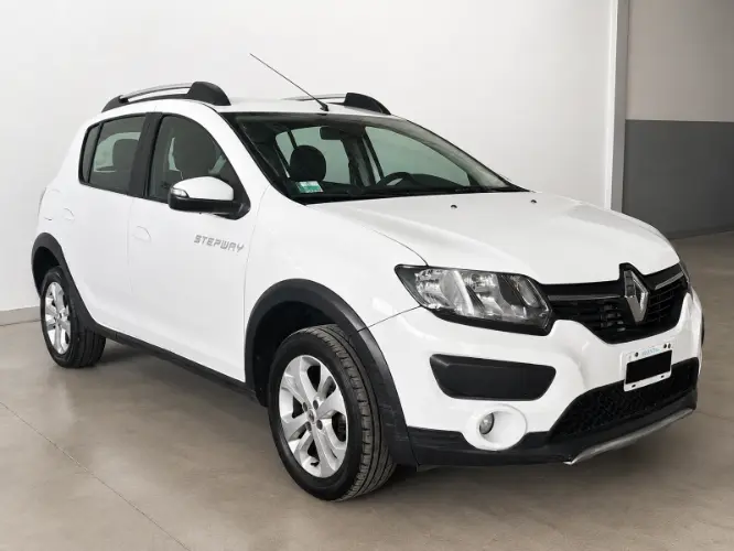 Renault Sandero St F2 Privilege 1.6 2015 - foto 1