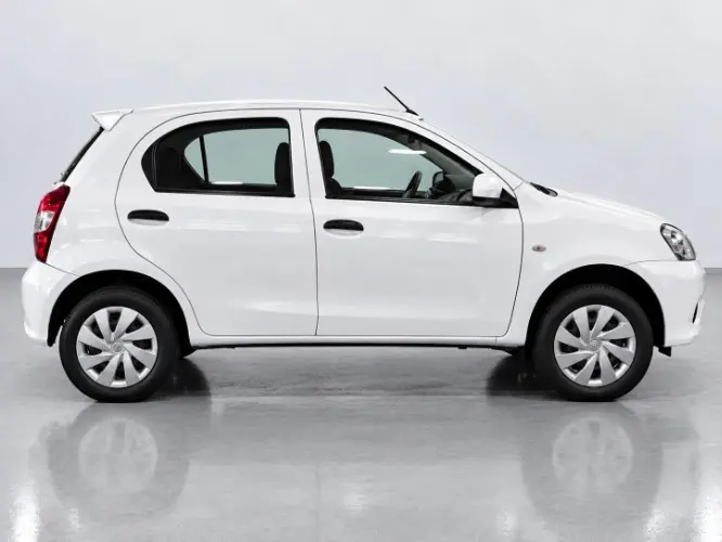 Toyota Etios X 1,5 6M/T 5P 2023 - foto 3