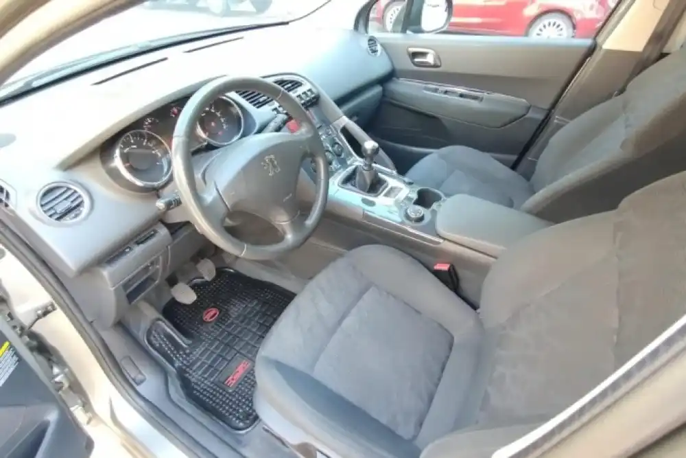 Peugeot 3008 Allure 1.6 2014 - foto 5