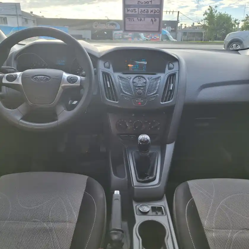 Ford Focus 4P 1.6L Mt 2014 - foto 2
