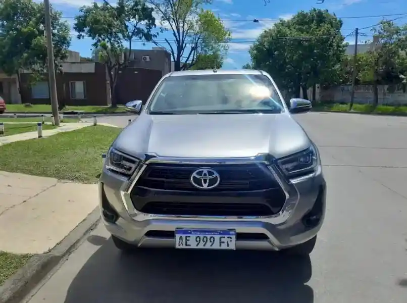 Toyota Hilux Srv 2021 - foto 2