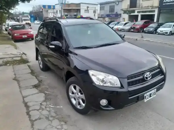 Toyota Rav 4 2.4 2010 - foto 1